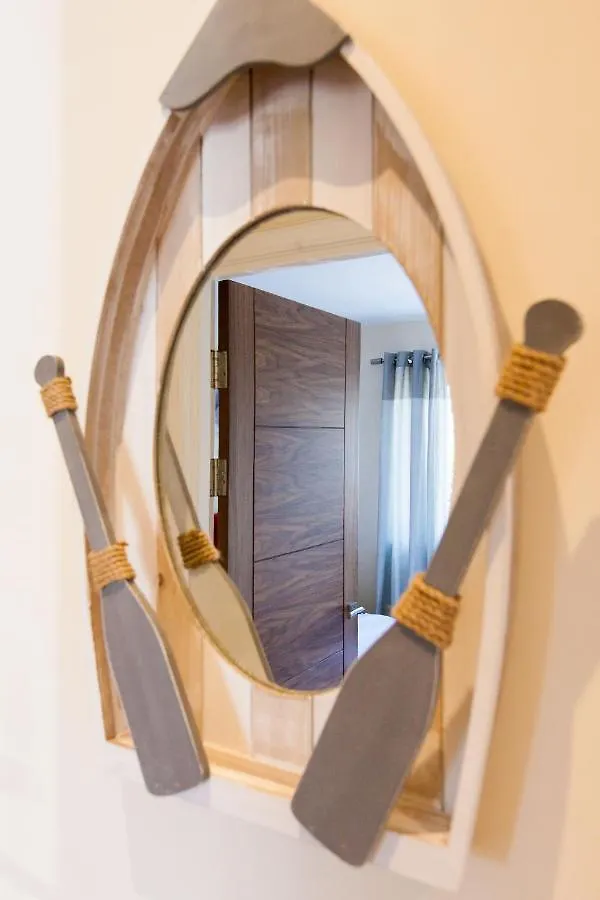 Luxury Arthur Seat Viewtownhouse With A Hot Tub Edinburgh United Kingdom