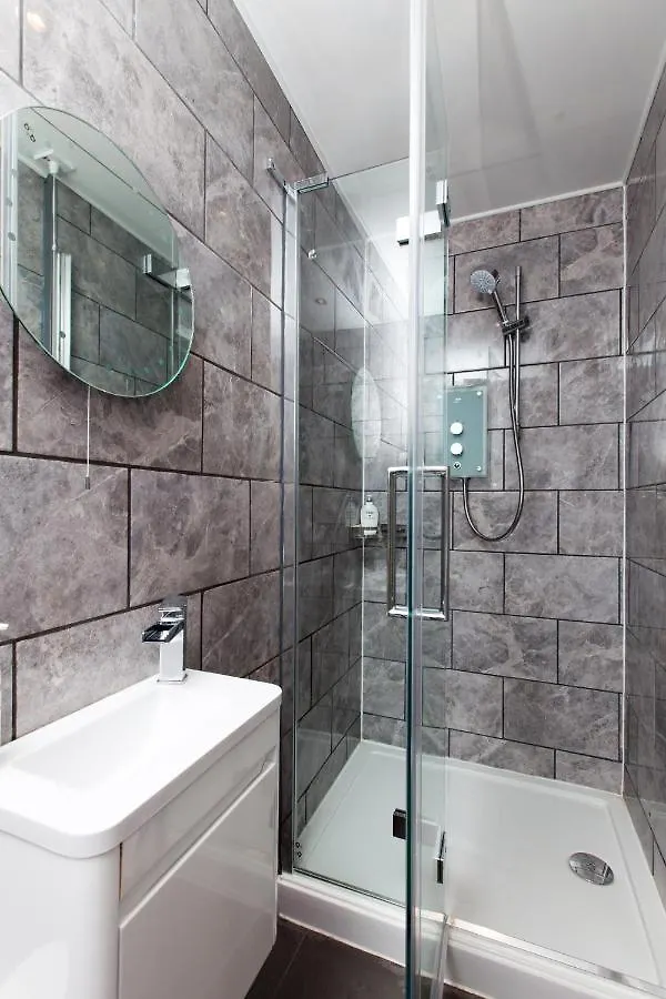 Luxury Arthur Seat Viewtownhouse With A Hot Tub Edinburgh Holiday home